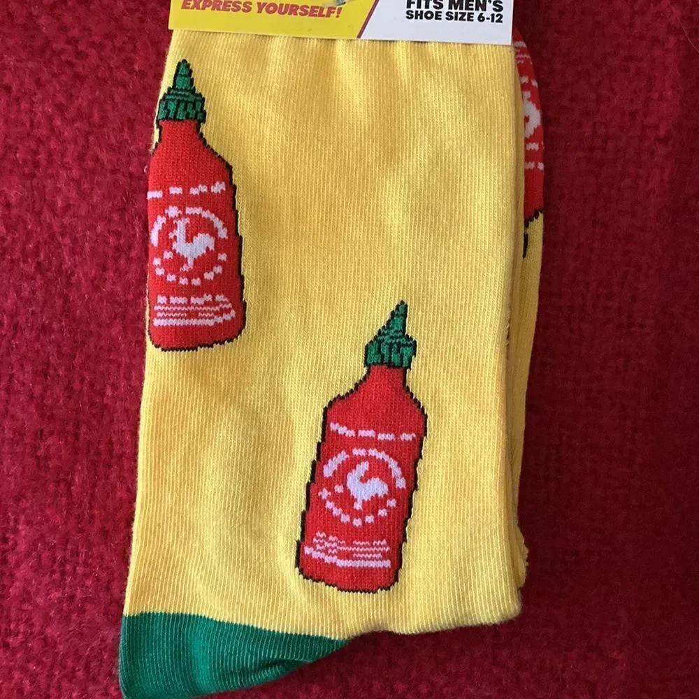 Express Yourself Socks‎